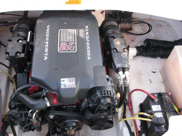 Pre-Owned 2004  powered Power Boat for sale