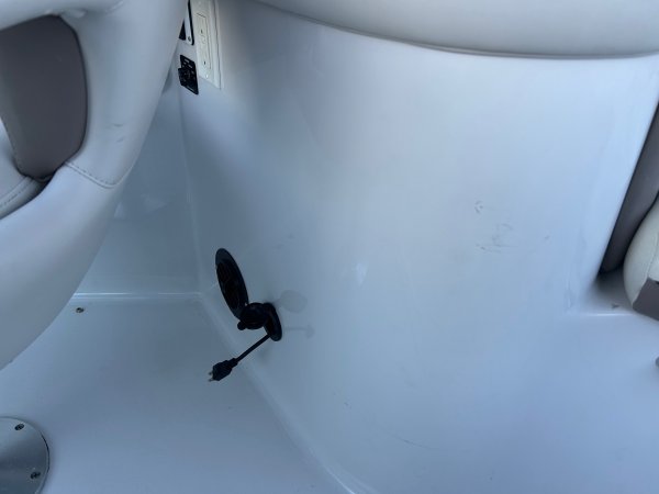 Used 2003 Four Winns Power Boat for sale