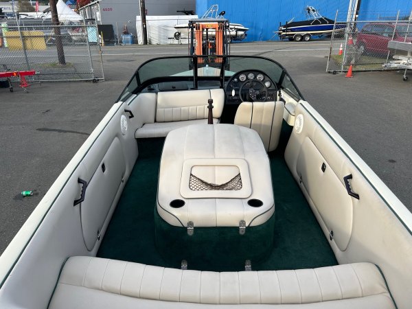 Pre-Owned 1997 Power Boat for sale