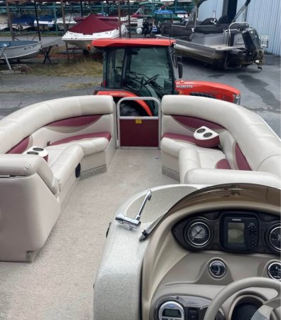 Used 2010  powered Power Boat for sale