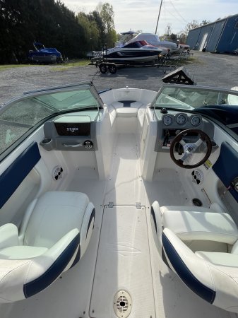 Used 2027 Chaparral 19 SSI for sale