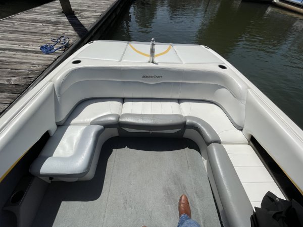 Pre-Owned 2002 Power Boat for sale