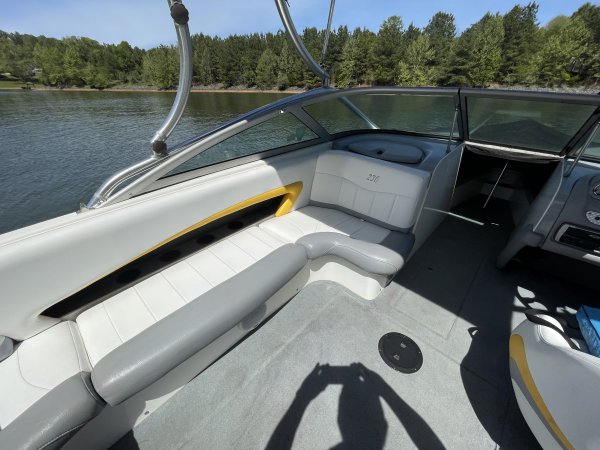 Pre-Owned 2002 Mastercraft Power Boat for sale