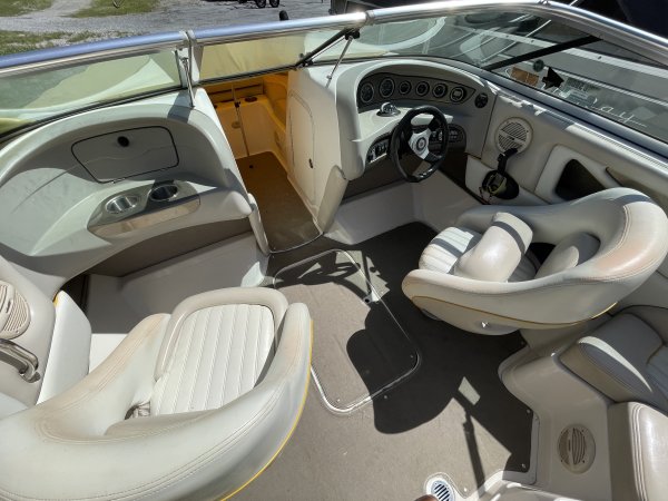 Pre-Owned 2005  powered Bryant Boat for sale