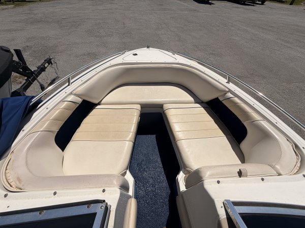 Pre-Owned 1996 Sea Ray 210 BR Power Boat for sale