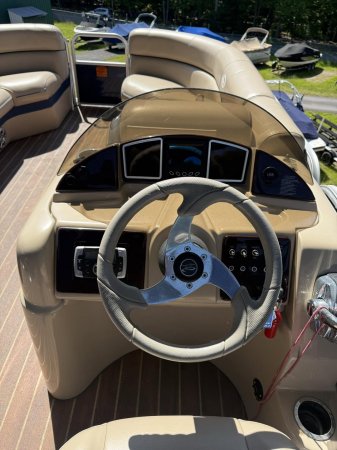 Used 2014 South Bay 525 ENTERTAINER TRITOON 150 HP for sale