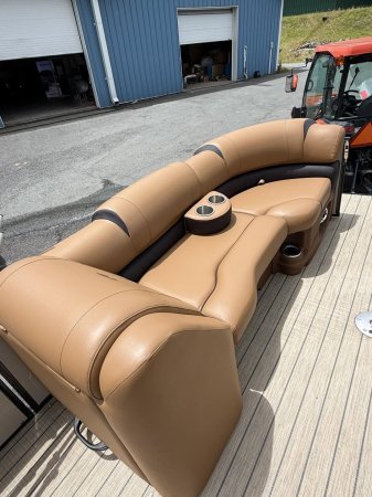 Used 2023 Avalon Pontoon CATALINA PLATINUM 25 TRITOON REAR LOUNGE Power Boat for sale