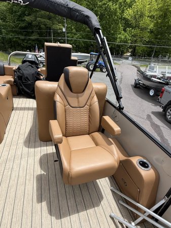 Used 2023 Avalon Pontoon CATALINA PLATINUM 25 TRITOON REAR LOUNGE for sale