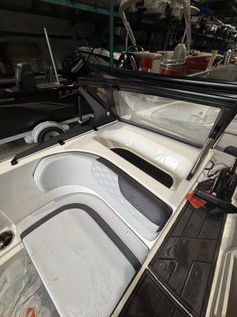 Pre-Owned 2023  powered Bayliner Boat for sale