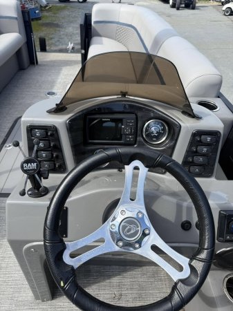 Used 2022 Qwest Pontoons APEX 24' TRITOON 250HP  Boat for sale
