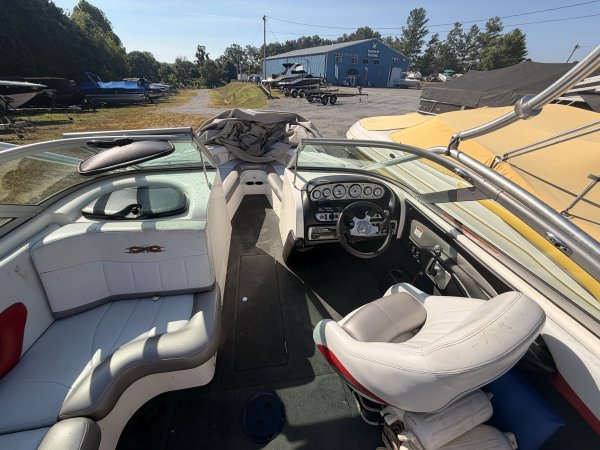 Used 2004 Mastercraft X30 Power Boat for sale