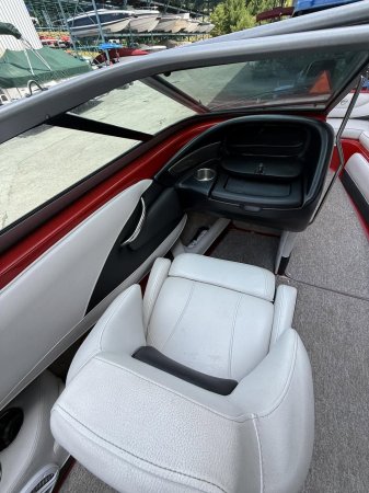 Pre-Owned 2014 Crownline for sale