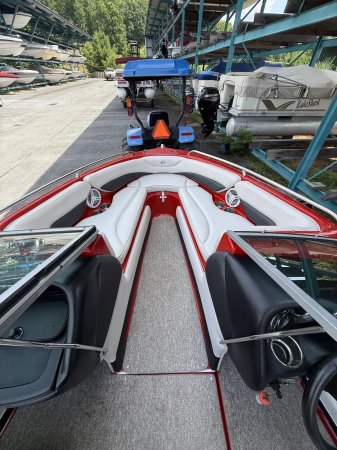 Pre-Owned 2014  powered Crownline Boat for sale