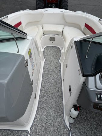 Used 2014  powered Chaparral Boat for sale