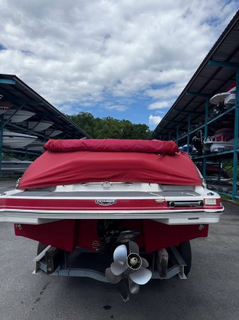 Used 2014  powered Chaparral Boat for sale