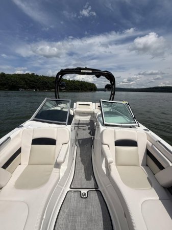 Pre-Owned 2016 Chaparral 264 SUNESTA 10 HOURS Power Boat for sale