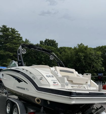 Pre-Owned 2016  powered Power Boat for sale