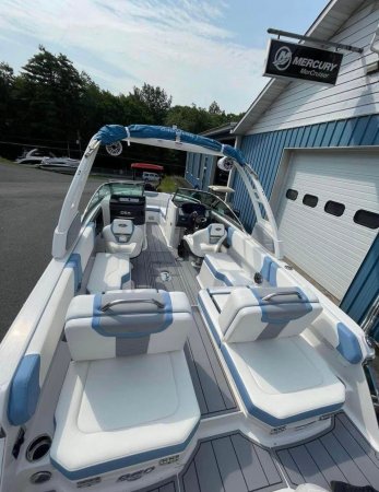 Used 2023  powered Power Boat for sale