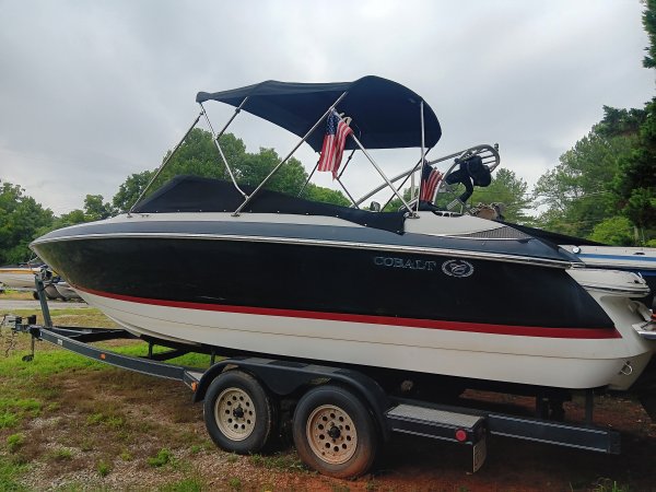 Pre-Owned 2005 Cobalt 240 Power Boat for sale
