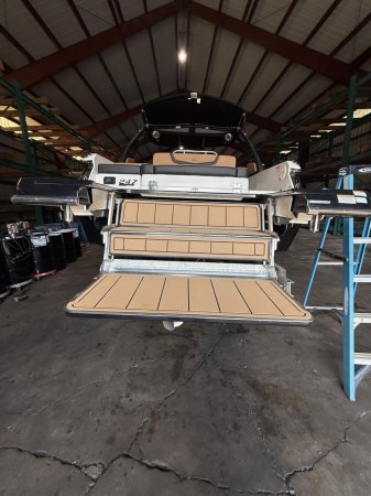 Pre-Owned 2023 Chaparral Power Boat for sale