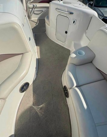Used 1998  powered Chaparral Boat for sale