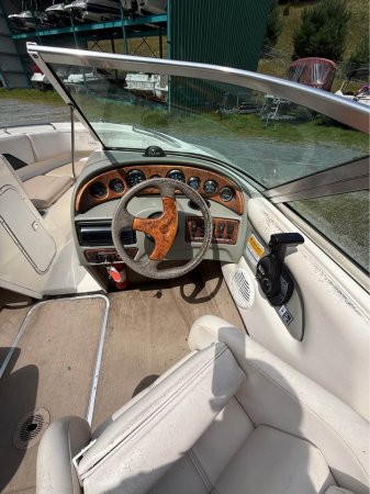 Pre-Owned 1998  powered Power Boat for sale