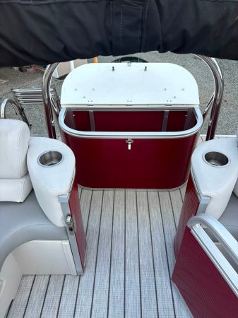 Pre-Owned 2018 Avalon Pontoon Catalina Quad Lounge 2385 for sale