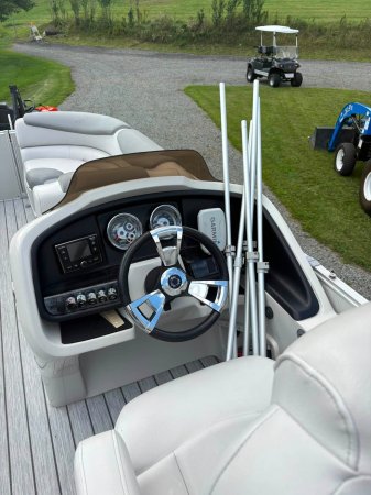 Pre-Owned 2018 Avalon Pontoon for sale