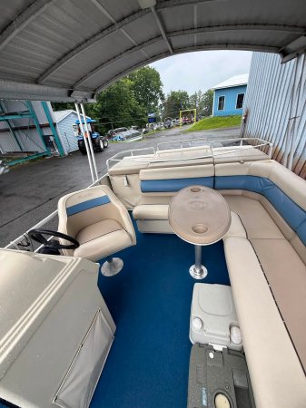 Pre-Owned 1996  powered Harris Flotebote Boat for sale
