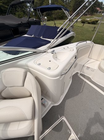 Pre-Owned 2004  powered Power Boat for sale