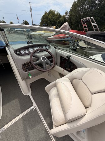 Pre-Owned 2004  powered Power Boat for sale