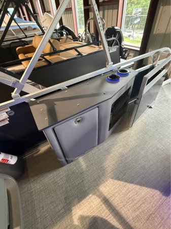 Used 2027  powered Power Boat for sale