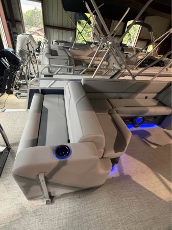 Used 2027 Avalon Pontoon Power Boat for sale