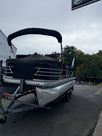 Pre-Owned 2021 Sweetwater for sale