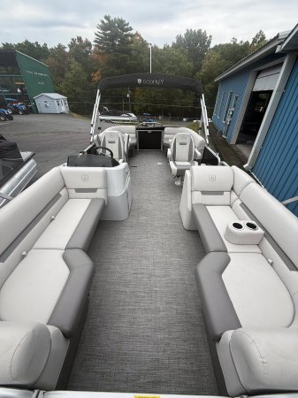 Pre-Owned 2021  powered Sweetwater Boat for sale
