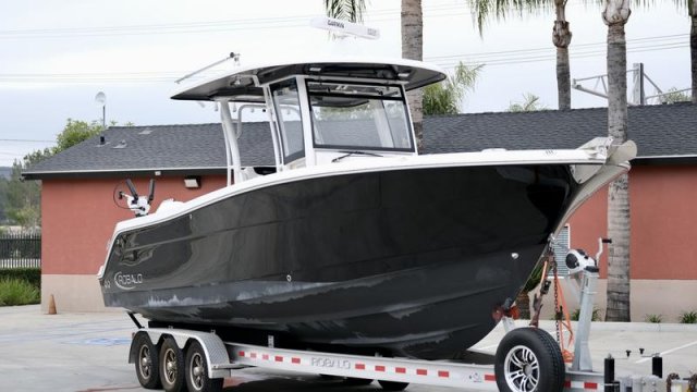 Pre-Owned 2021 Robalo R302 Center Console Power Boat for sale