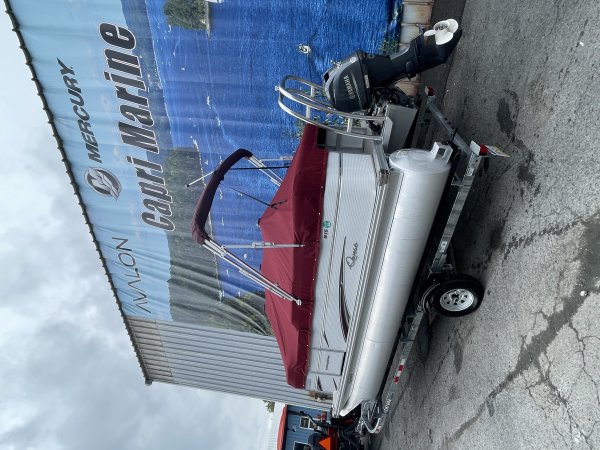 Pre-Owned 2022  powered Qwest Pontoons Boat for sale