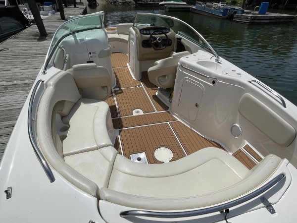 Used 2004 Chaparral Power Boat for sale