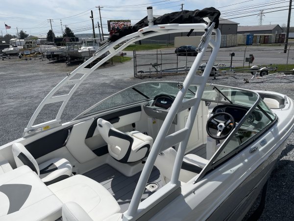 New 2023  powered  Boat for sale