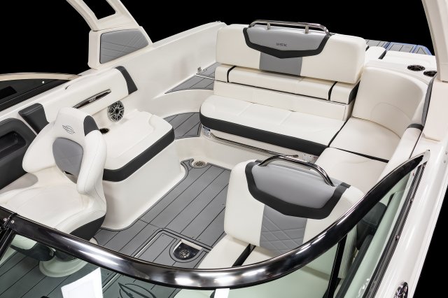 2025 247 SSX Console Seating