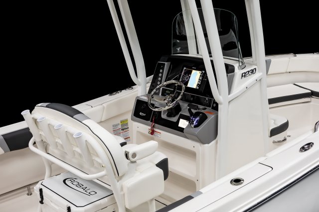 2025 R230 Helm