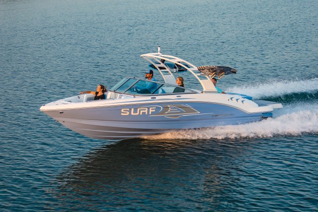2025 23 SURF Cruising Port View