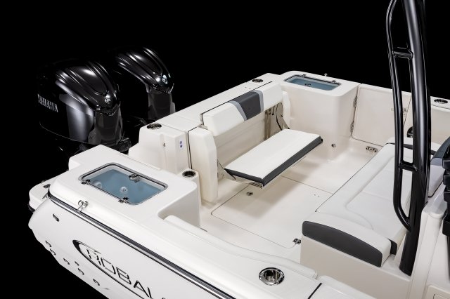 2026 R300 Transom Bench