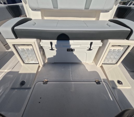 New 2026  powered Robalo Boat for sale