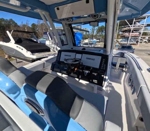 New 2026 Robalo R300 for sale