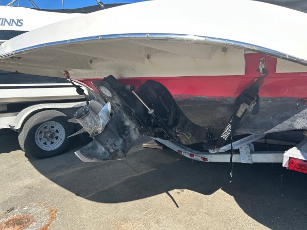 Pre-Owned 2004 Power Boat for sale