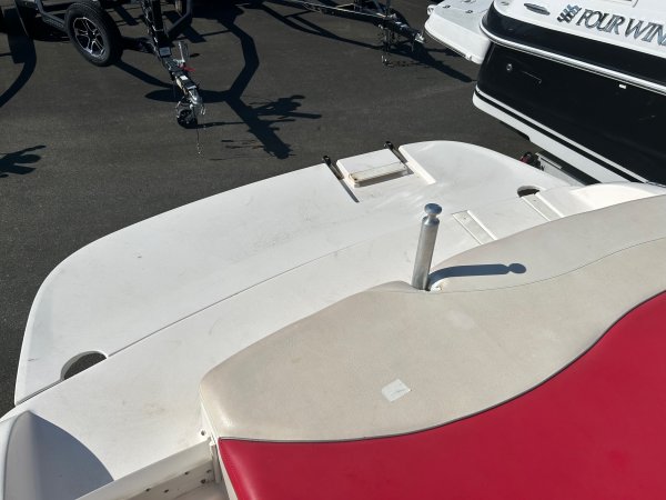 Pre-Owned 2004 Rinker Power Boat for sale