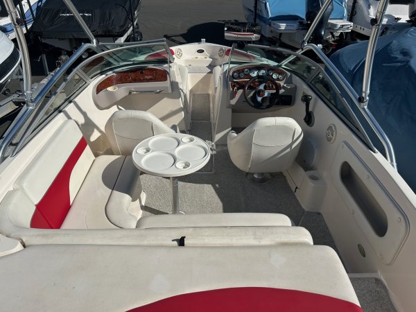 Pre-Owned 2004  powered Power Boat for sale
