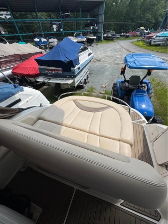 Pre-Owned 2006 Chaparral Signature 276 Power Boat for sale