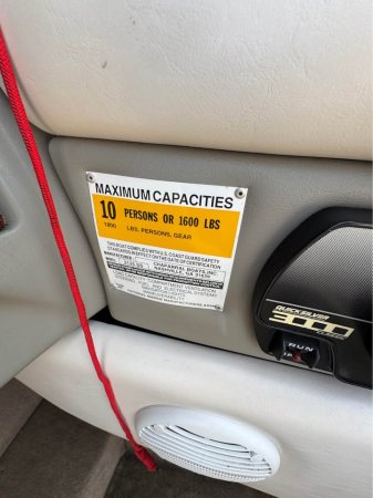 Used 1998  powered Chaparral Boat for sale